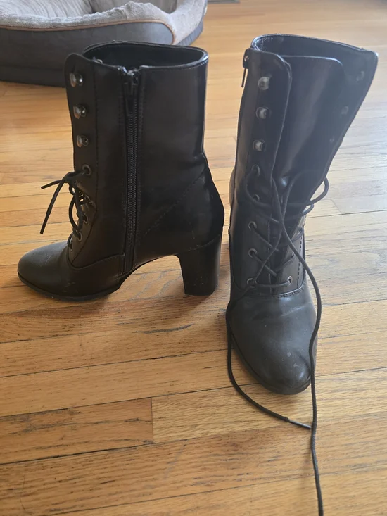 le chateau Black Lace-Up Combat Boots - Picture 2 of 2